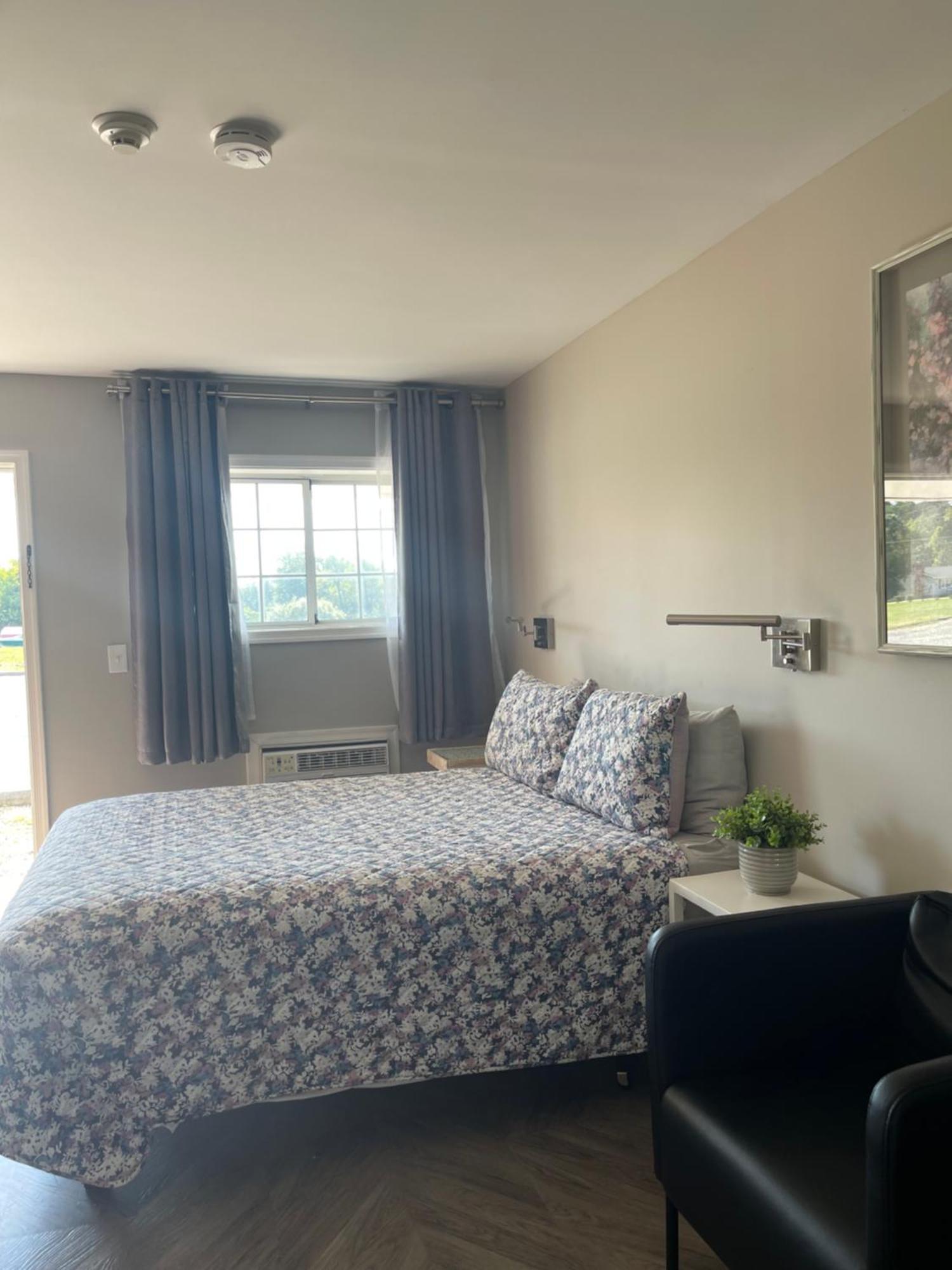 Hotel Lake Anna Glenora المظهر الخارجي الصورة