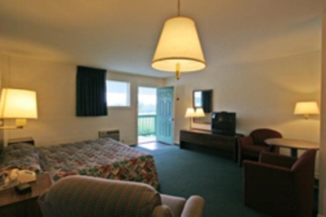 Hotel Lake Anna Glenora الغرفة الصورة